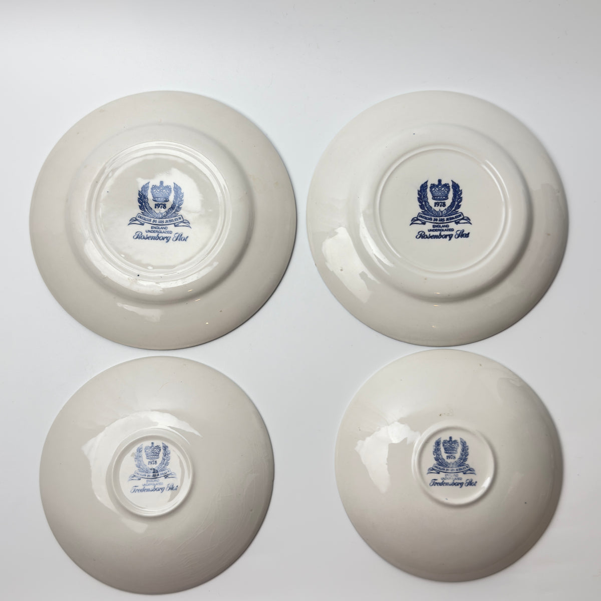 Drei Trio-Sets des Imerco 50-Jahre-Jubiläumsgeschirrs, Schloss Rosenborg und Schloss Fredensborg 1978