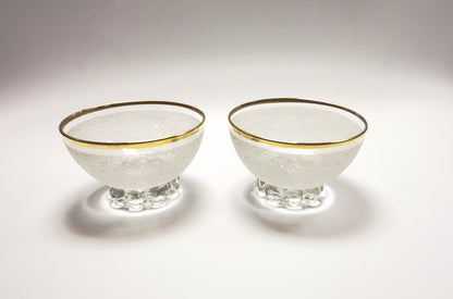 Coupéglas im Set mit rauer granulierter Glasoberfläche und Goldrand