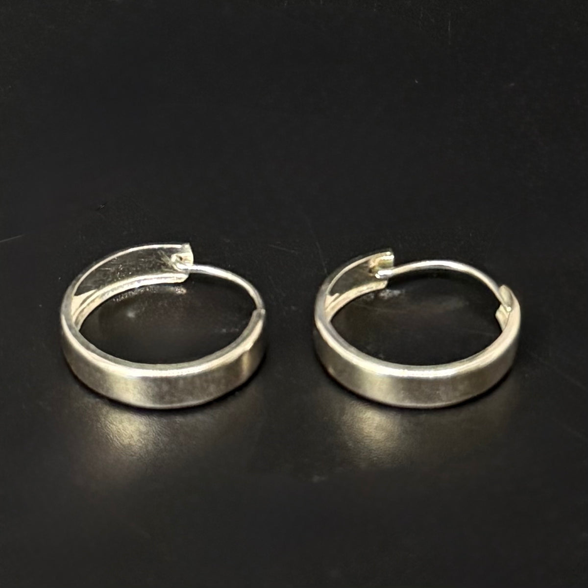 Vintage Creolen aus 830er Silber – HTP – 0,5 cm breit