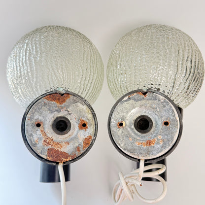 2 Vintage Außenwandleuchten – E.S. Horn Ice Ball