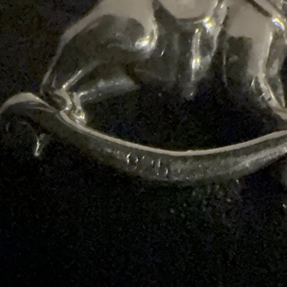 2 Vintage Charms aus 925er Silber – Schaukelpferd und Glasstein
