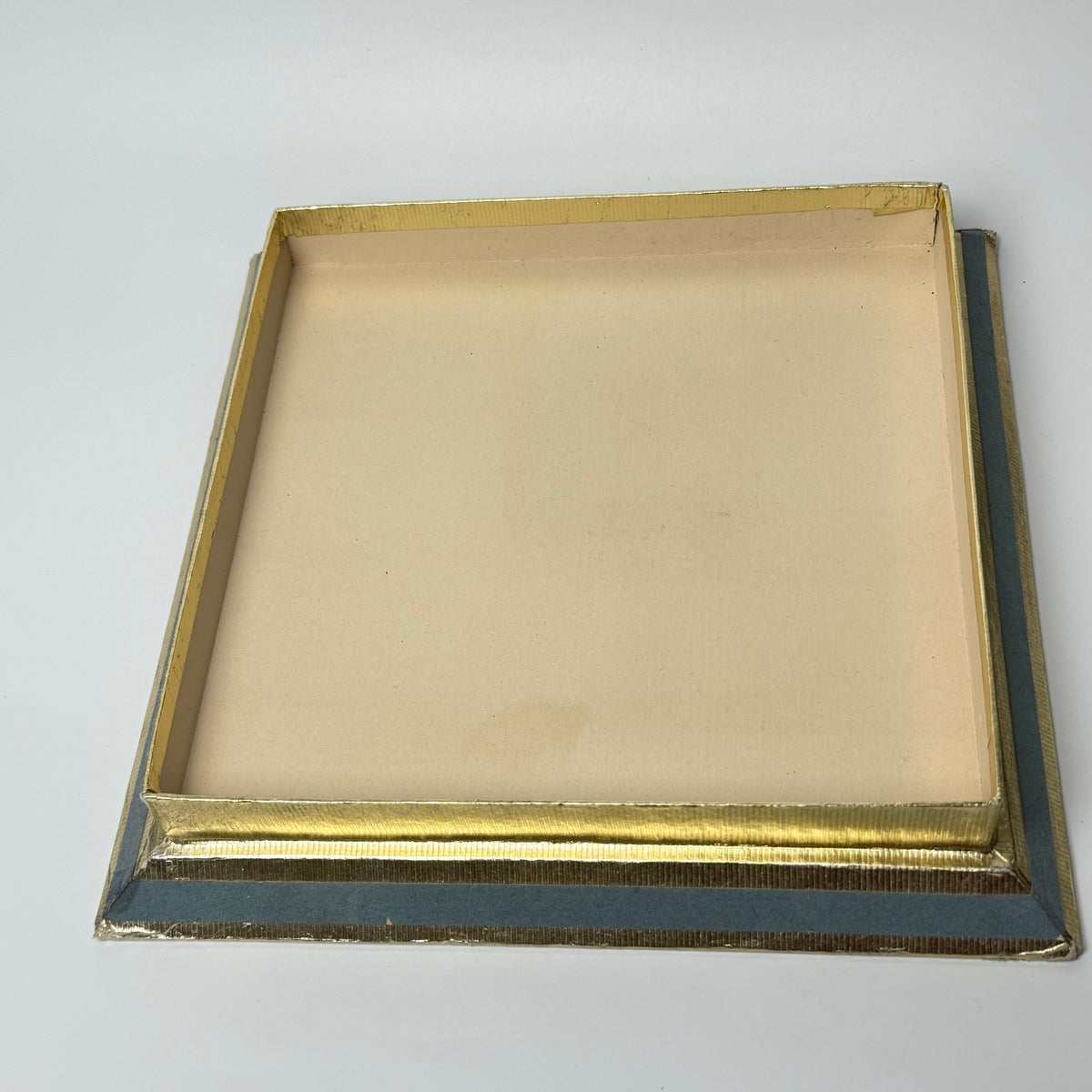 Trumpf Paradiso Vintage Pralinenschachtel mit Vögeln – 1950er/60er Jahre