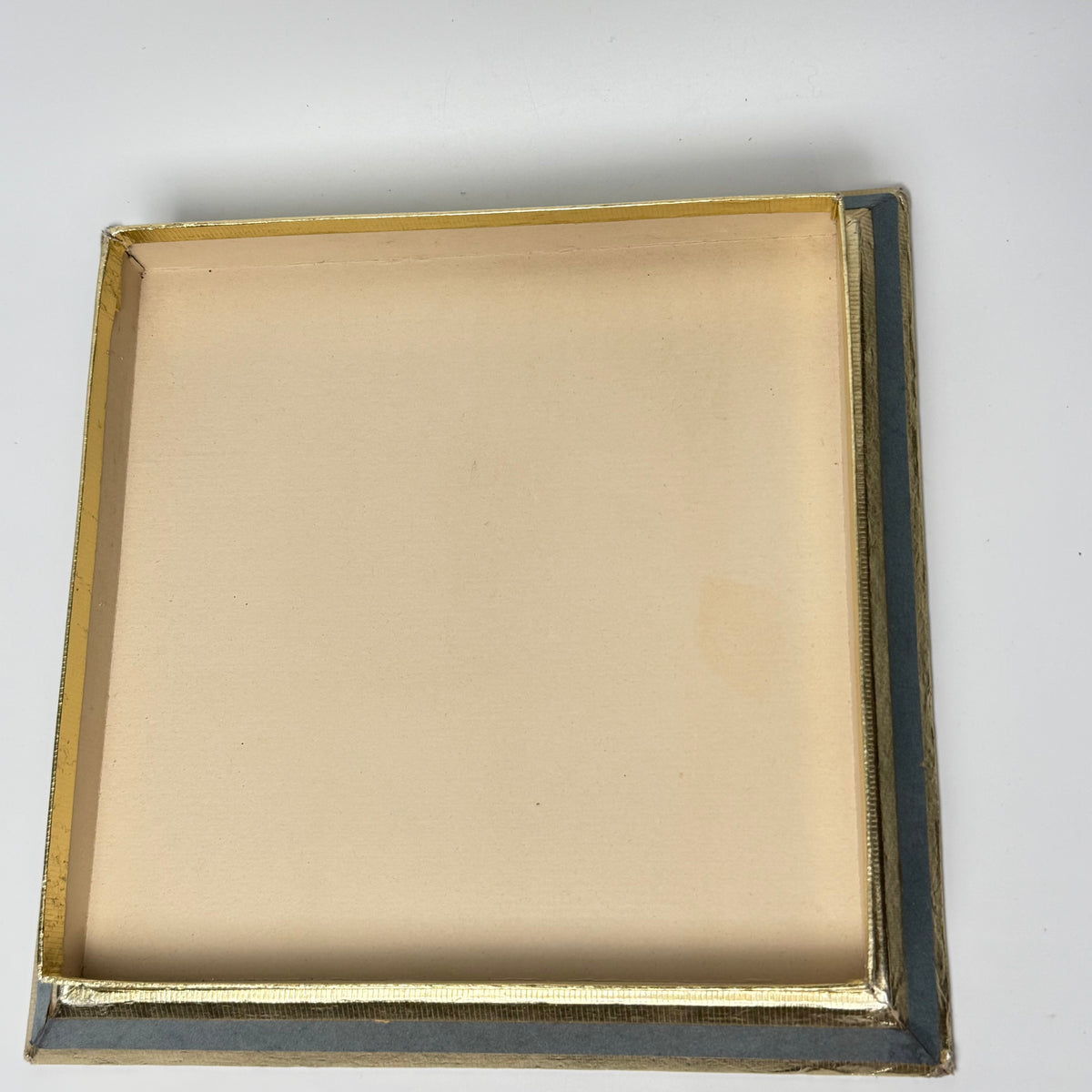 Trumpf Paradiso Vintage Pralinenschachtel mit Vögeln – 1950er/60er Jahre