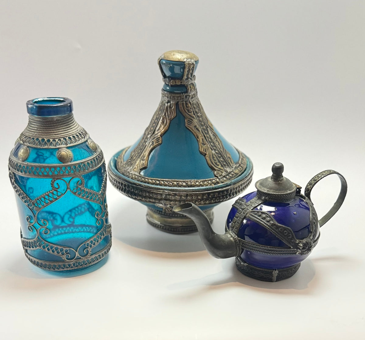 Einzigartiges marokkanisches Deko-Set mit Glasflakon, Miniatur-Tajine und Teekanne