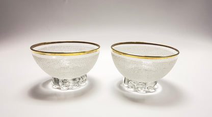 Coupéglas im Set mit rauer granulierter Glasoberfläche und Goldrand