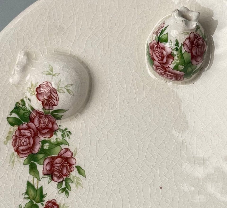 Vintage smykkefad i krakeleret fajance med rosedekor og granatæbler - midcentury - Frøken Lilly